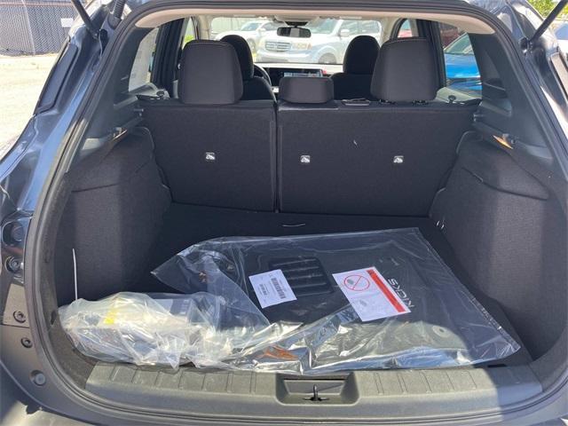Photo of 2025 Gun Metallic Nissan Kicks
