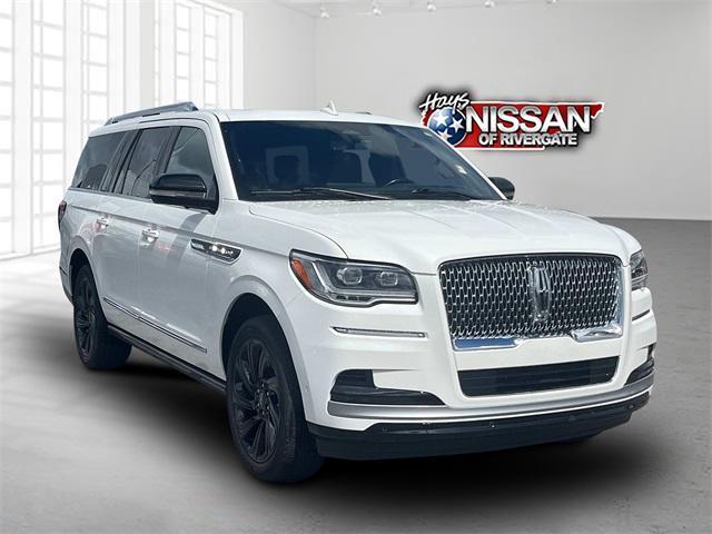2022 Lincoln Navigator L