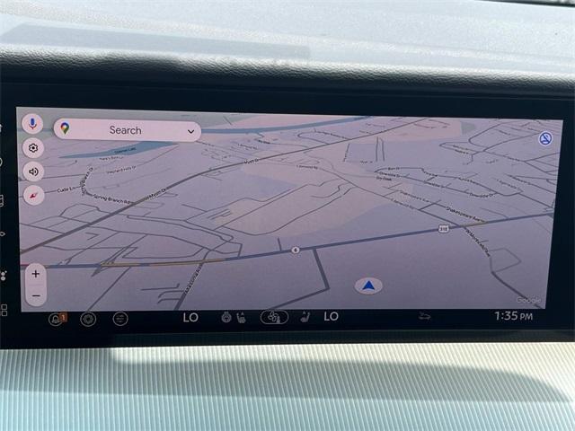 Photo of 2025 White / Black Nissan Murano