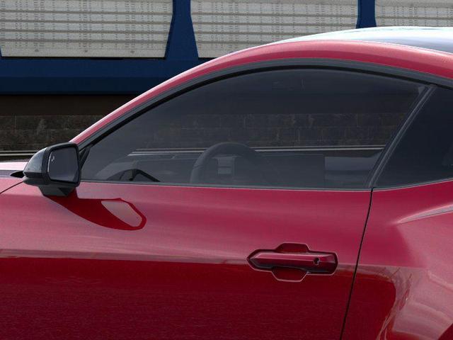 Photo of 2025 Molten Ford Mustang