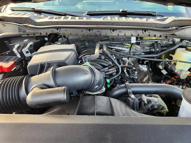 Photo of 2025 Agate Black Metallic Ford F-250