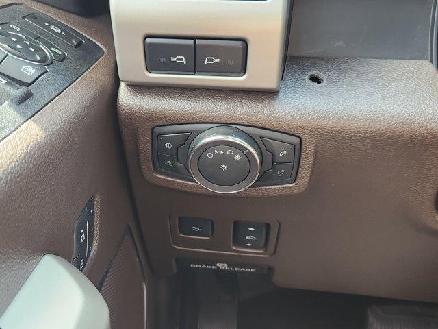 Photo of 2019 Agate Black Metallic Ford F-350