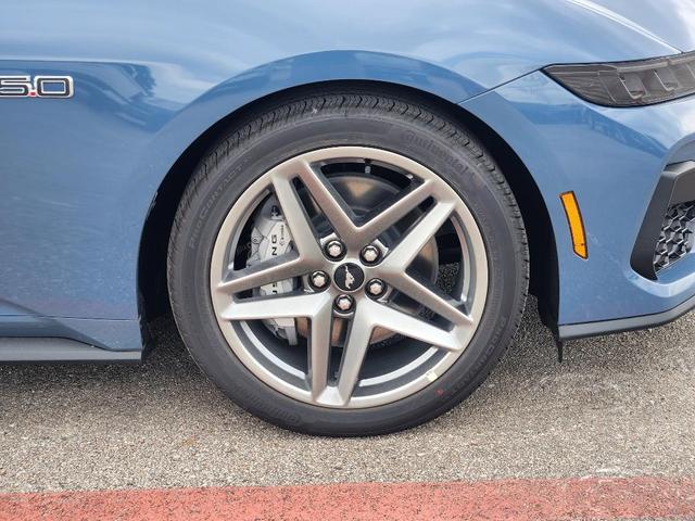 Photo of 2025 Vapor Blue Metallic Ford Mustang