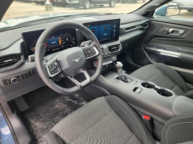 Photo of 2025 Vapor Blue Metallic Ford Mustang