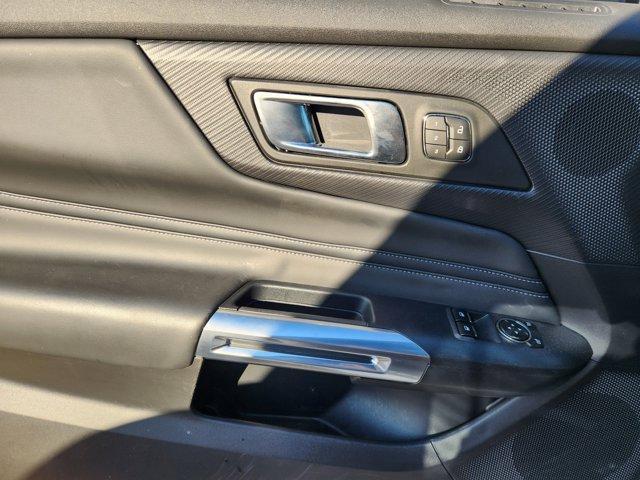 Photo of 2024 Oxford White Ford Mustang