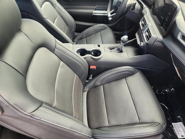 Photo of 2025 Vapor Blue Metallic Ford Mustang