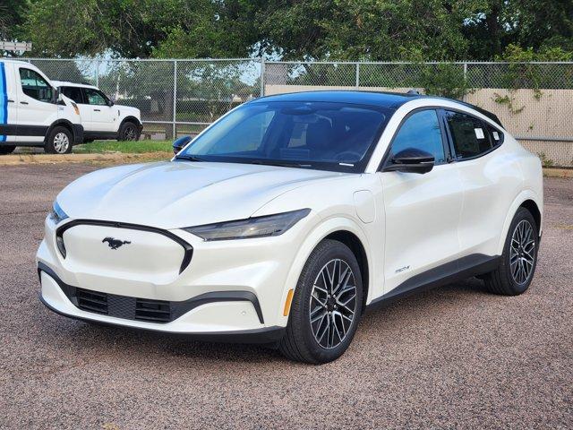 Photo of 2025 Star White Ford Mustang Mach-E