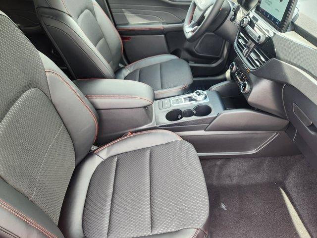 Photo of 2025 Rapid Red Metallic Tinted Clearcoat Ford Escape