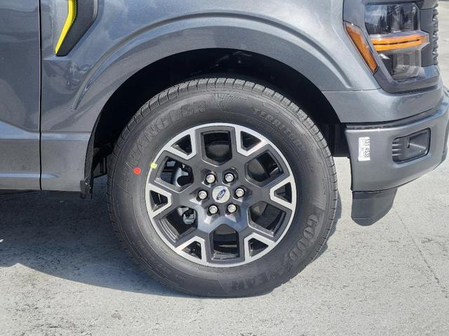 Photo of 2025 Carbonized Gray Metallic Ford F-150