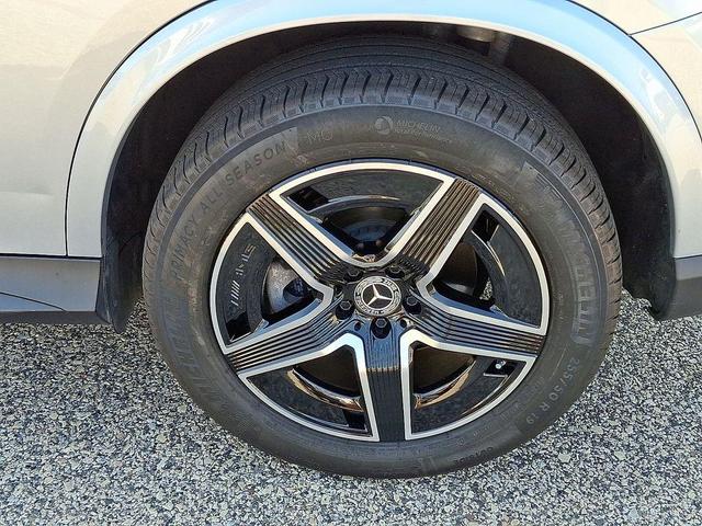 Photo of 2025 Cirrus Silver Metallic Mercedes-Benz GLC 300