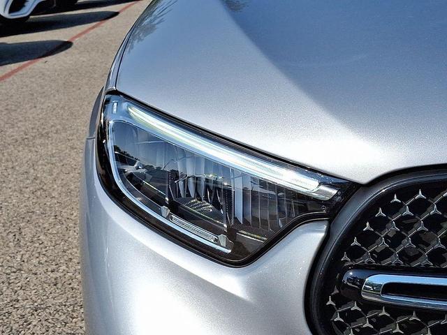 Photo of 2025 Cirrus Silver Metallic Mercedes-Benz GLC 300
