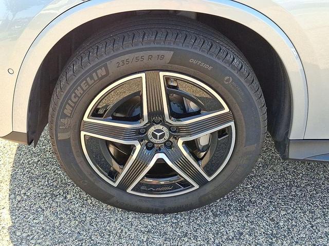 Photo of 2025 Cirrus Silver Metallic Mercedes-Benz GLC 300