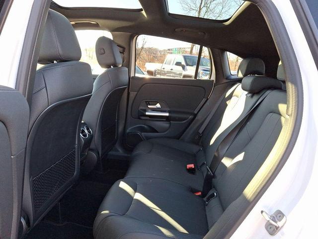 Photo of 2025 Polar White Mercedes-Benz GLA 250