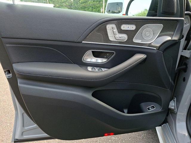 Photo of 2026 956 Mercedes-Benz AMG GLE 53