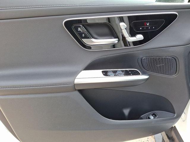 Photo of 2025 Polar White Mercedes-Benz AMG GLC 43