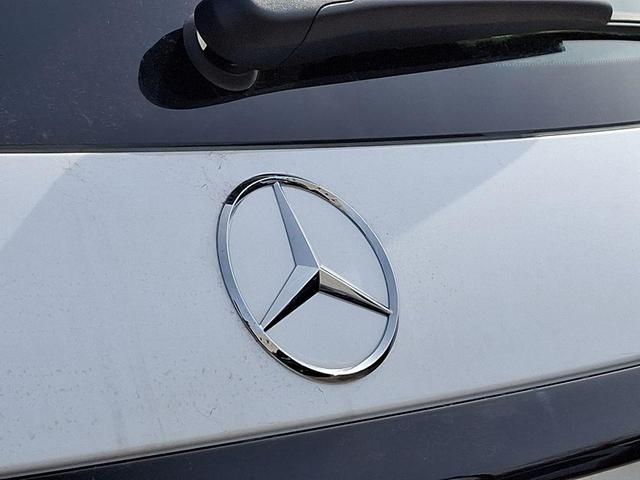 Photo of 2025 Polar White Mercedes-Benz AMG GLC 43