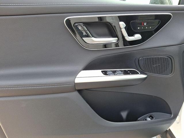 Photo of 2025 Polar White Mercedes-Benz AMG GLC 43