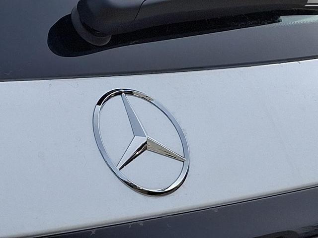 Photo of 2025 Polar White Mercedes-Benz AMG GLC 43