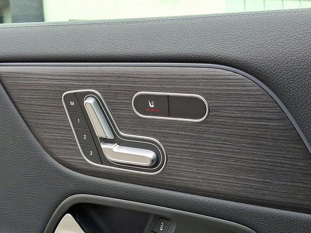 Photo of 2026 Cosmos Black Metallic Mercedes-Benz GLA 250