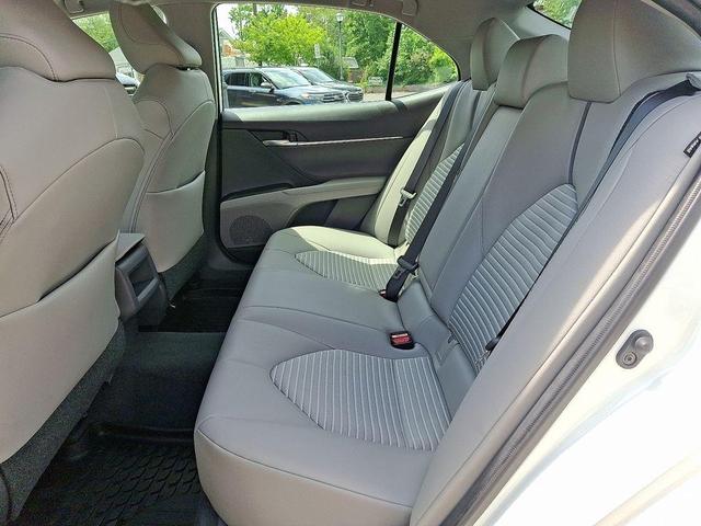 Photo of 2021 Super White Toyota Camry