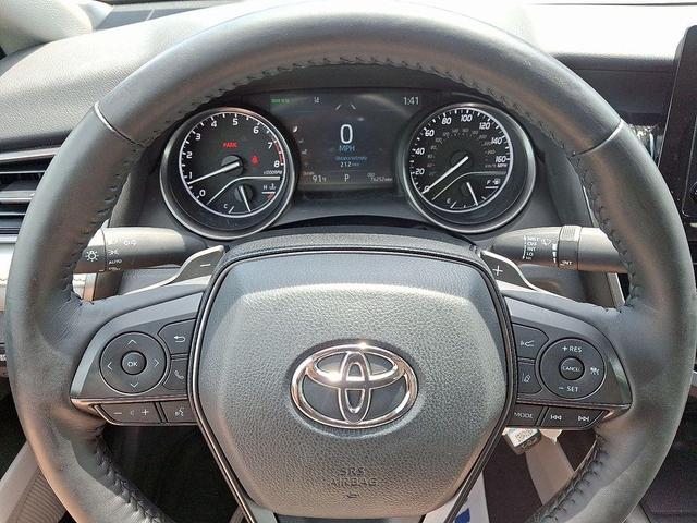 Photo of 2021 Super White Toyota Camry