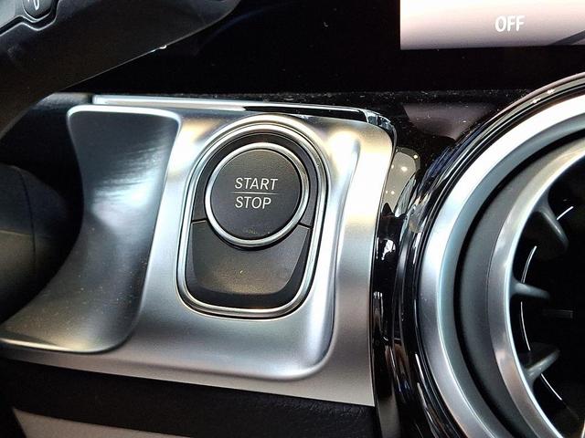 Photo of 2025 Polar White Mercedes-Benz EQB 300