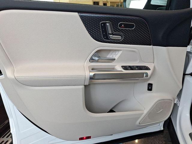 Photo of 2025 Polar White Mercedes-Benz EQB 300