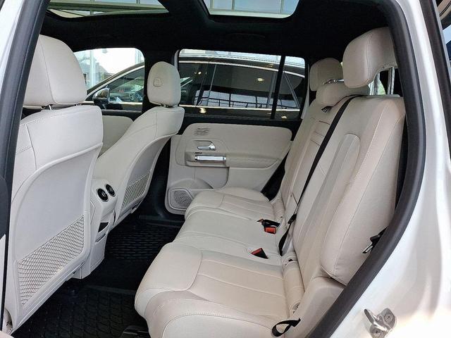 Photo of 2025 Polar White Mercedes-Benz EQB 300