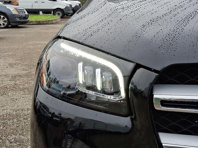 Photo of 2022 Black Mercedes-Benz GLS 450