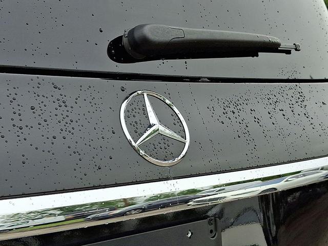 Photo of 2022 Black Mercedes-Benz GLS 450