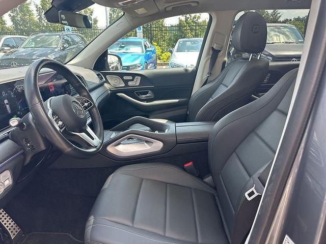 Photo of 2023 Gray Mercedes-Benz GLS 450