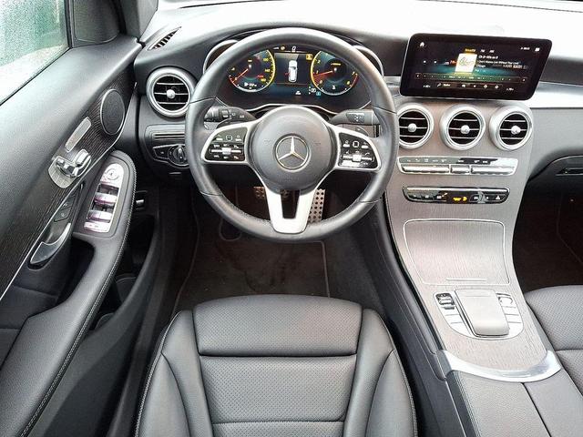 Photo of 2022 Black Mercedes-Benz GLC 300