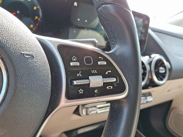Photo of 2021 Midnight Black Mercedes-Benz GLA 250