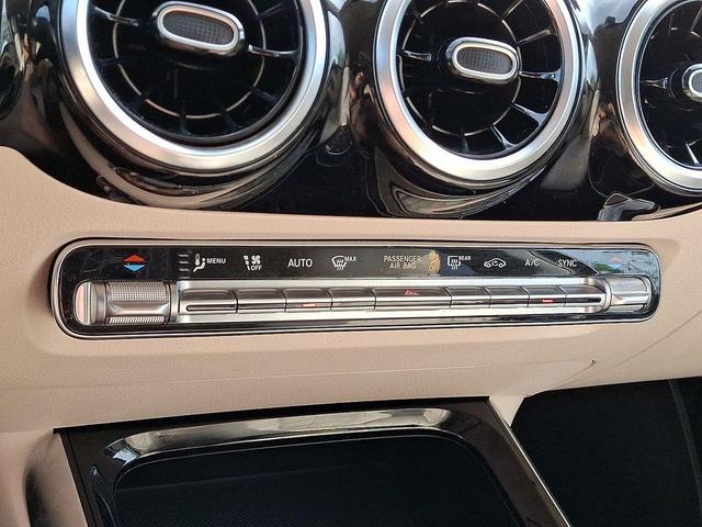 Photo of 2021 Midnight Black Mercedes-Benz GLA 250