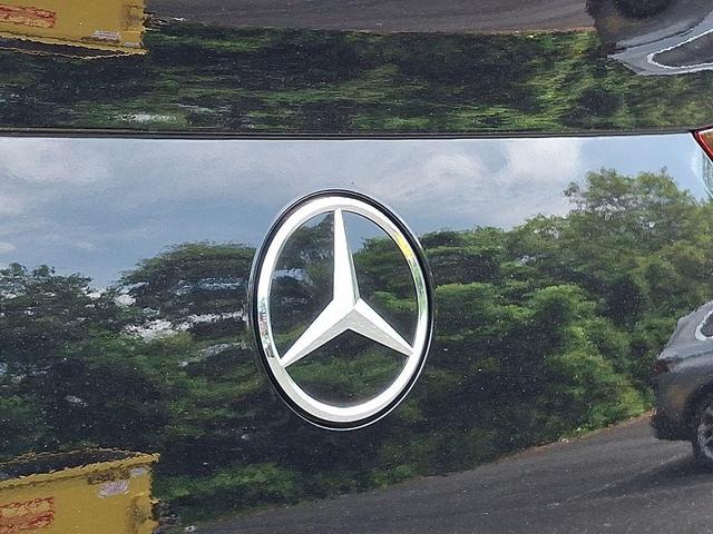 Photo of 2026 Obsidian Black Metallic Mercedes-Benz GLE 450