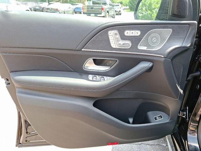 Photo of 2026 Obsidian Black Metallic Mercedes-Benz GLE 450