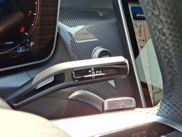 Photo of 2025 Cirrus Silver Metallic Mercedes-Benz GLC 300