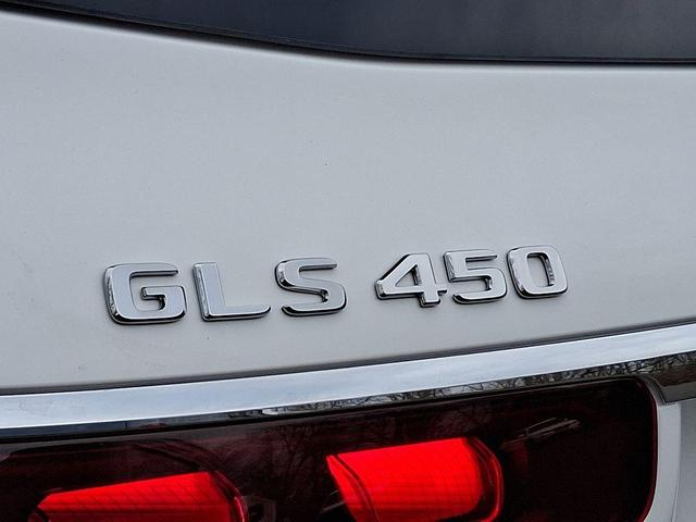 Photo of 2025 Polar White Mercedes-Benz GLS 450