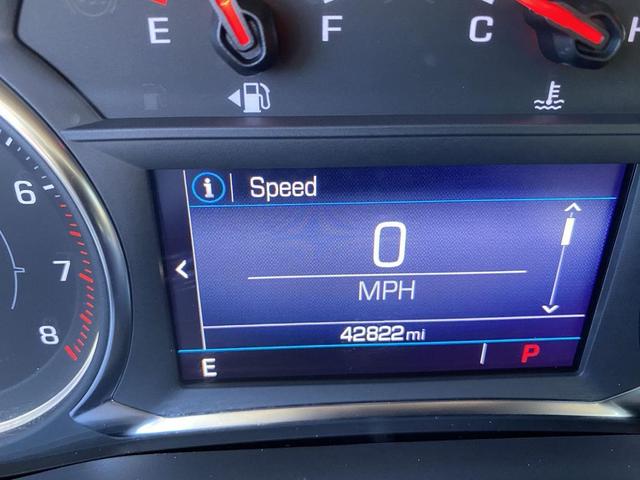 Photo of 2022 Summit White GMC Acadia