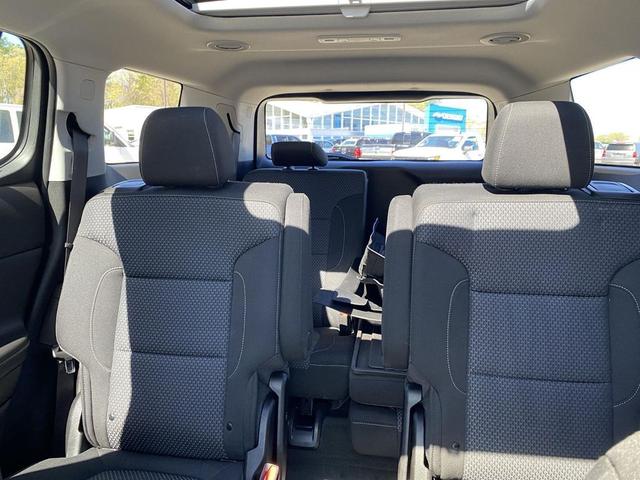 Photo of 2022 Summit White GMC Acadia