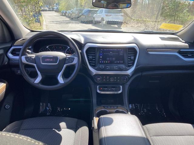 Photo of 2022 Summit White GMC Acadia