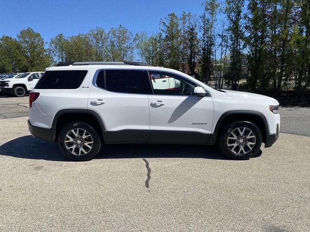 Photo of 2022 Summit White GMC Acadia