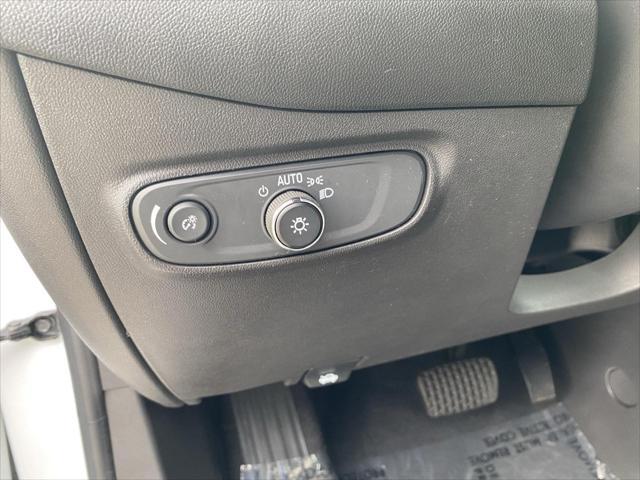 Photo of 2021 Summit White Chevrolet Equinox