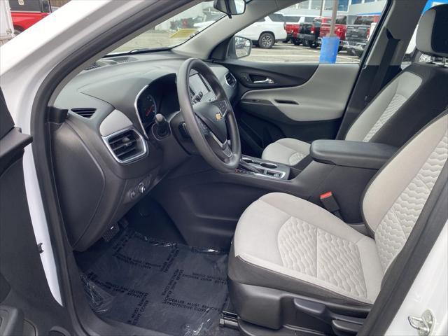 Photo of 2021 Summit White Chevrolet Equinox