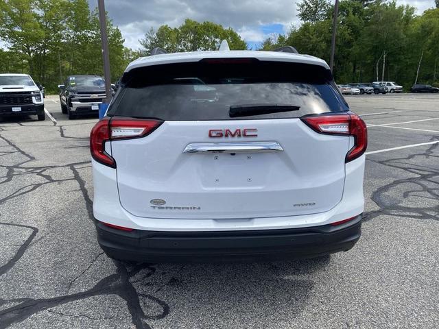 Photo of 2022 Summit White GMC Terrain