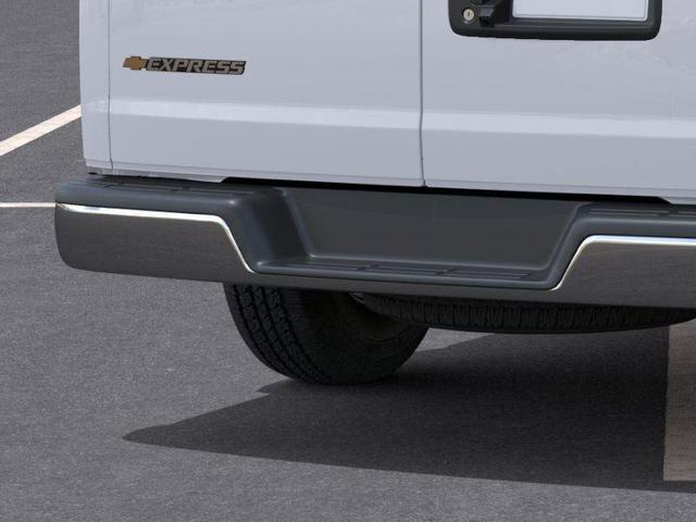 Photo of 2025 Summit White Chevrolet Express 2500
