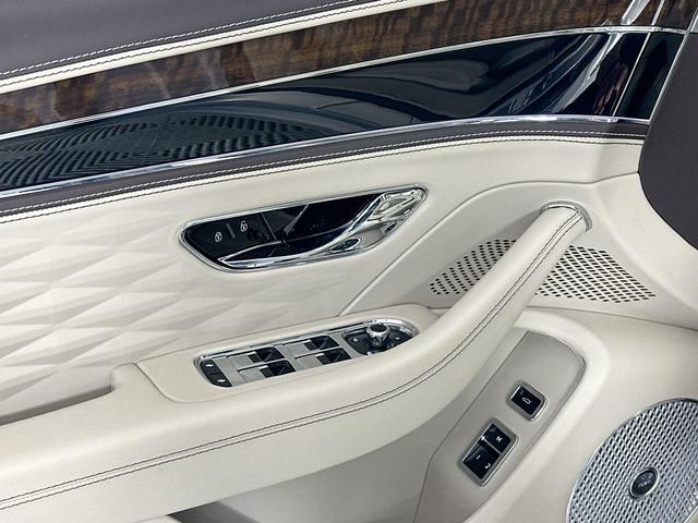 Photo of 2024 Black Bentley Flying Spur