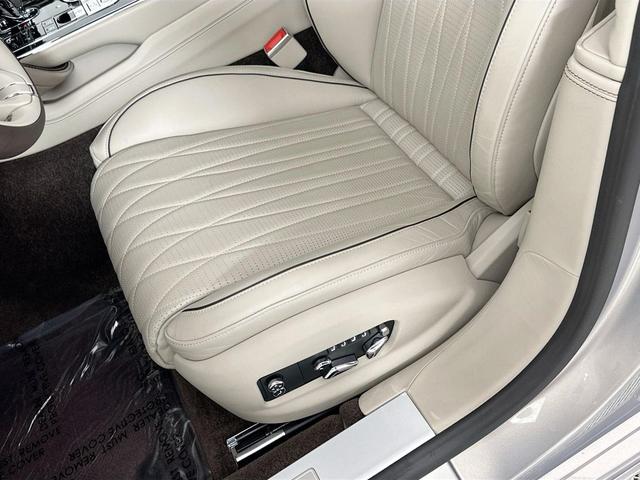 Photo of 2024 Black Bentley Flying Spur