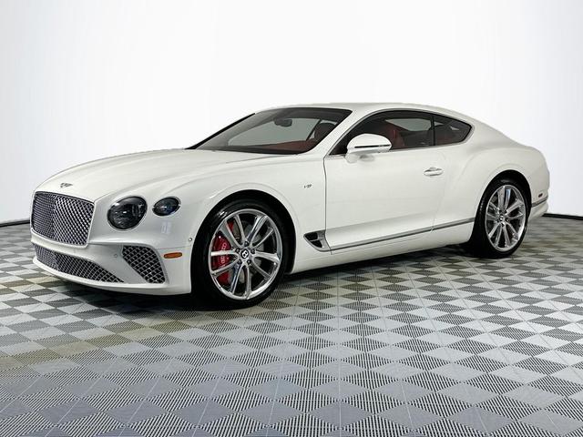 Photo of 2022 Glacier White Bentley Continental GT