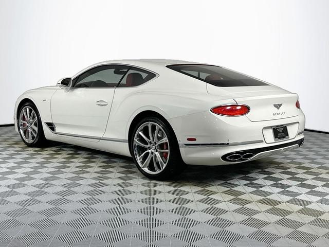 Photo of 2022 Glacier White Bentley Continental GT